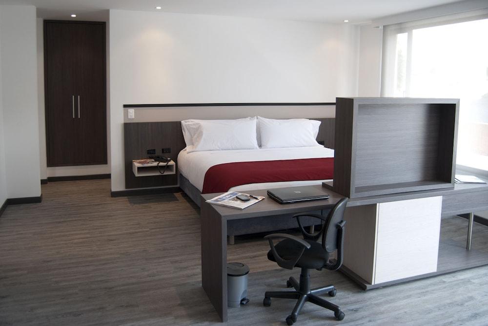Best Western Calleja Suites Bogotá Exteriör bild