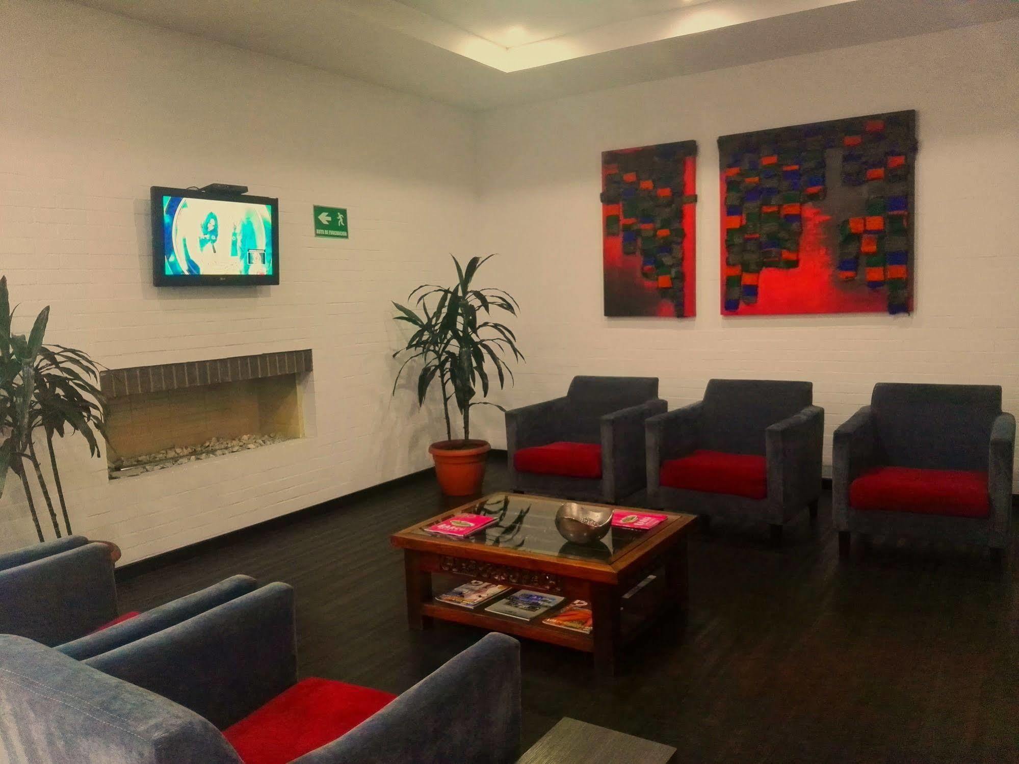 Best Western Calleja Suites Bogotá Exteriör bild