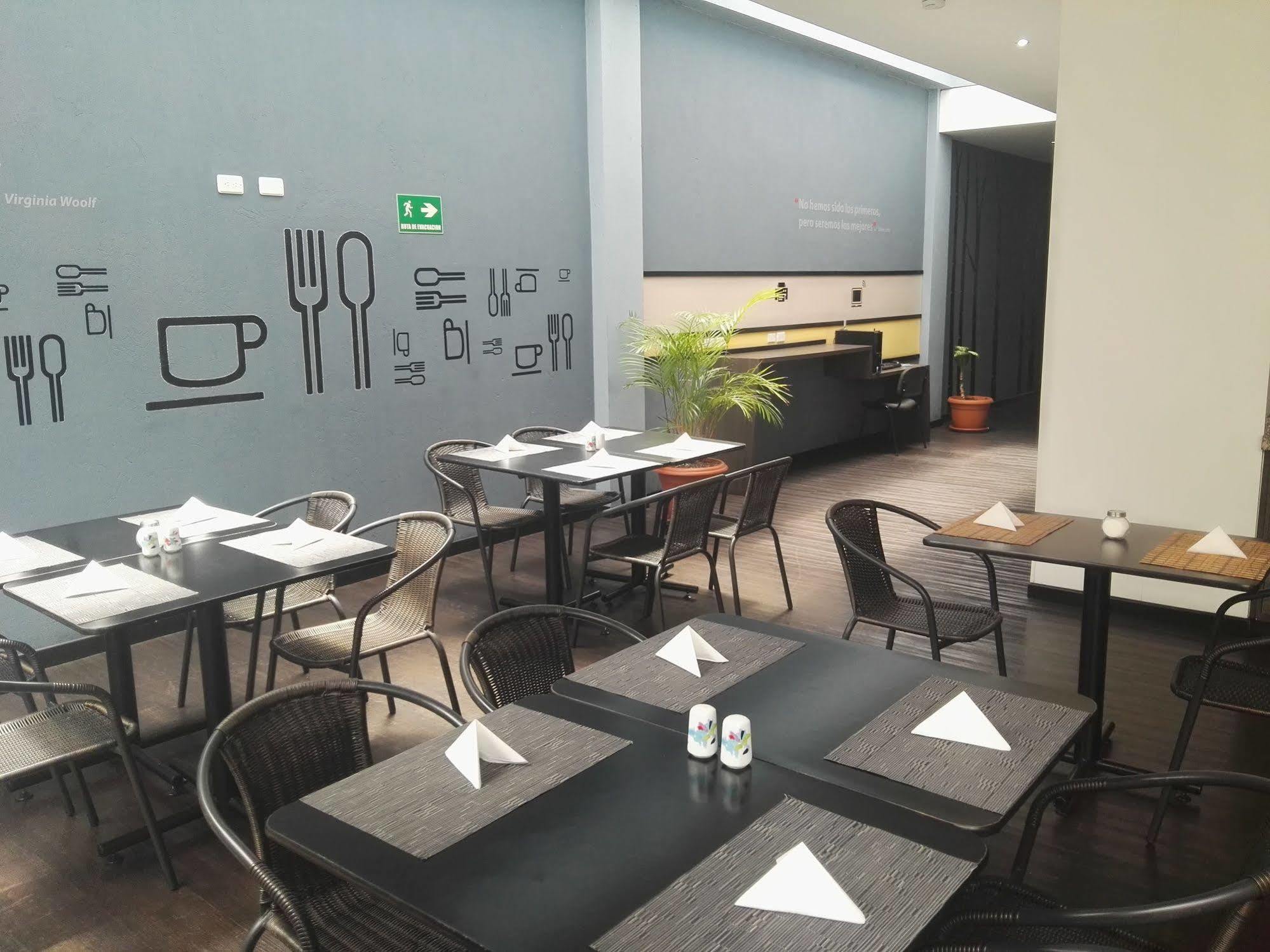 Best Western Calleja Suites Bogotá Exteriör bild